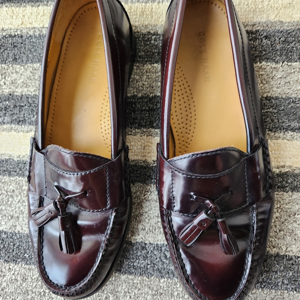 Cole Haan Pinch Tassel Dress Loafers Rich Burgandy size 9.5 like new - Picture 5 of 5